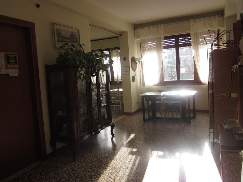 B & B Livia Oliva Венеция-Лидо Экстерьер фото